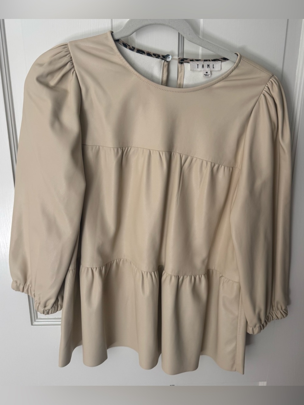 THML Cream Puff-Sleeve Peplum Tunic